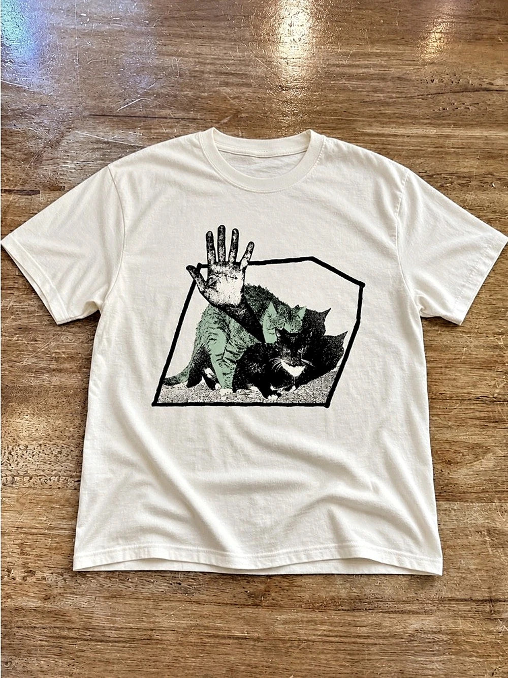 Graphic Funny Cat Print Short Sleeve Tee in OffWhite
